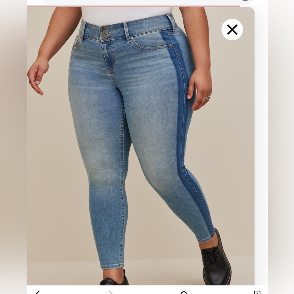 Torrid Women's Jegging Skinny Hi-Rise Two-Tone Blue Ankle Jeans Size 18